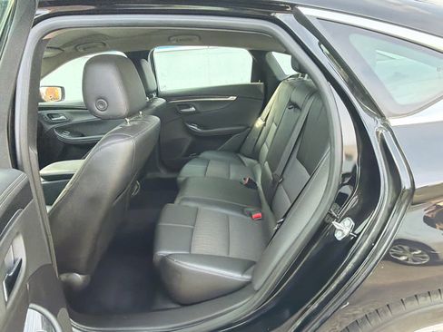 Used 2019 Chevrolet Impala LT w/ LT Convenience Package image 23