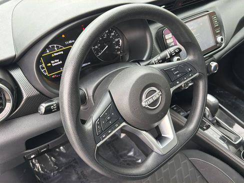 Used 2023 Nissan Kicks SV FWD image 11