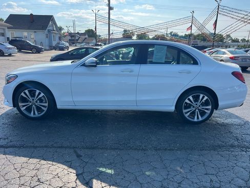 Used 2021 Mercedes-Benz C 300 4MATIC Sedan image 4