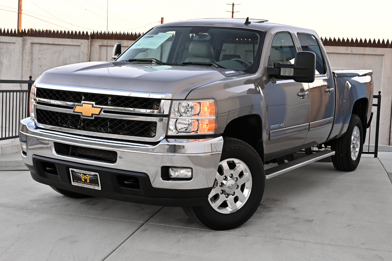 Used 2013 Chevrolet Silverado 2500 LTZ w/ LTZ Plus Package AWD/4WD image 48