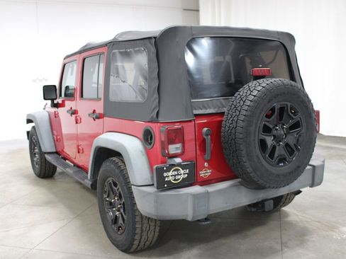 Used 2010 Jeep Wrangler Unlimited Sport image 7