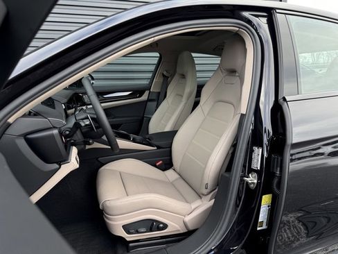 New 2026 Porsche Panamera 4 image 5