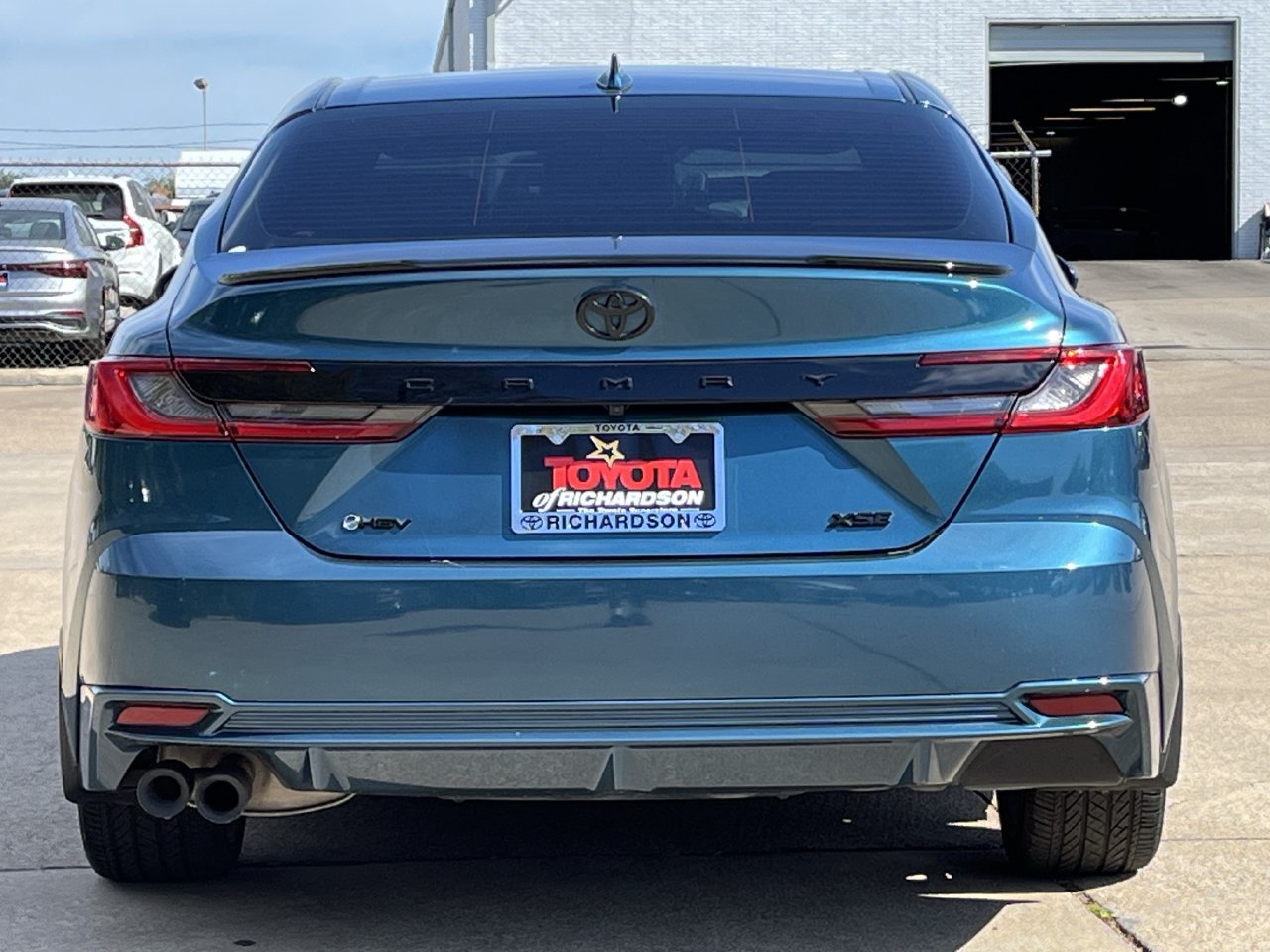 Used 2025 Toyota Camry XSE FWD image 5