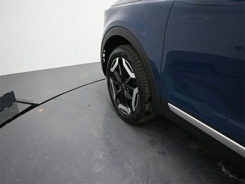 New 2025 Kia Telluride S image 11