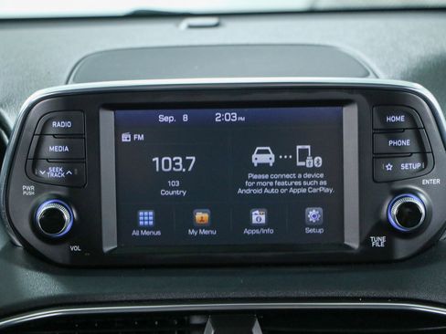 Used 2019 Hyundai Santa Fe SE image 18