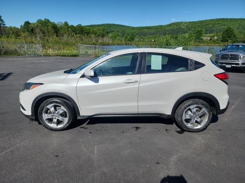 Used 2020 Honda HR-V LX image 5