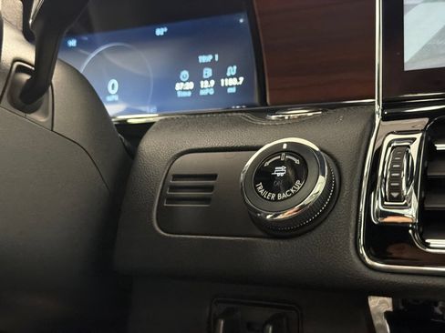 Certified 2023 Lincoln Navigator L Reserve AWD/4WD image 31