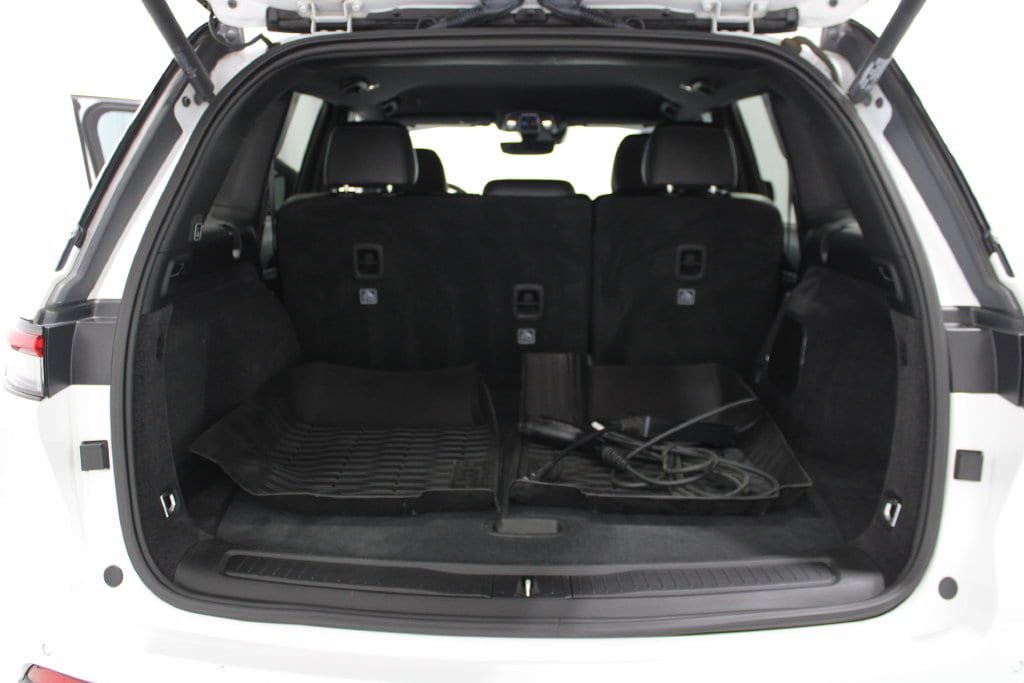 Used 2022 Jeep Grand Cherokee Trailhawk AWD/4WD image 19
