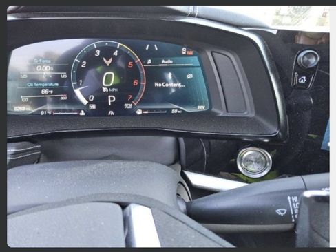 Used 2024 Chevrolet Corvette Stingray Preferred Cpe w/ Battery Protection Package RWD image 8