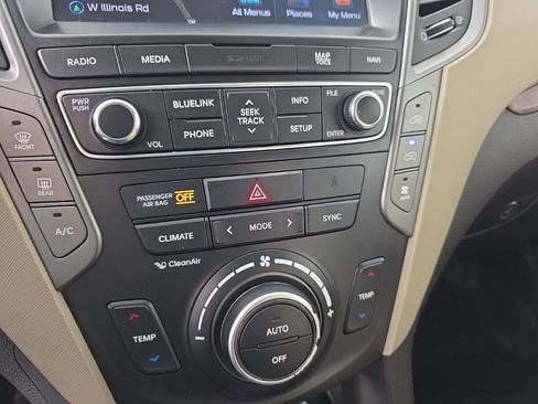 Used 2017 Hyundai Santa Fe Limited image 20