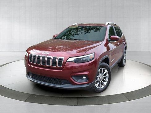 Used 2019 Jeep Cherokee Latitude Plus AWD/4WD image 1