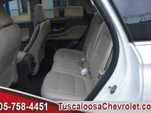 Used 2021 Lincoln Corsair FWD w/ Premium Package image 22