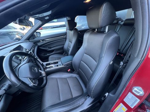 Used 2021 Honda Accord Sport image 14