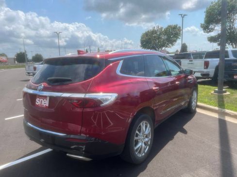 Used 2024 Buick Enclave Essence w/ Experience Buick Package AWD/4WD image 3