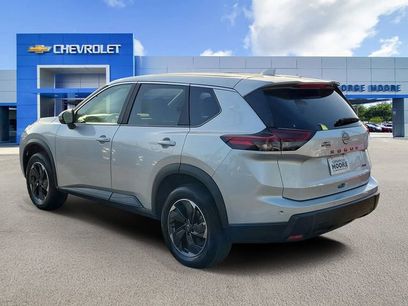 Used 2025 Nissan Rogue SV