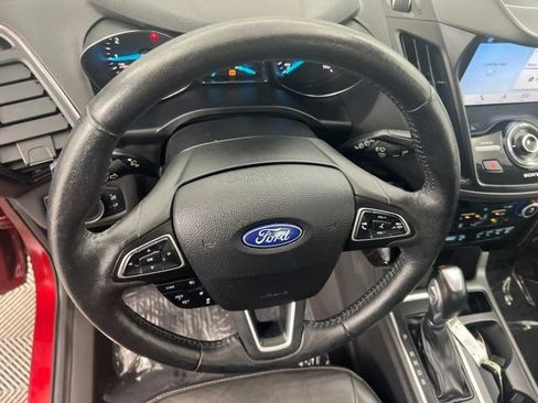 Used 2018 Ford Escape Titanium w/ Ford Safe & Smart Package AWD/4WD image 20