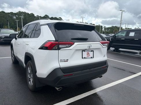 Used 2025 Toyota RAV4 XLE w/ Convenience Package AWD/4WD image 3
