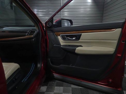 Used 2017 Honda CR-V Touring image 32