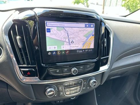 Used 2023 Chevrolet Traverse LT w/ LT Premium Package AWD/4WD image 25