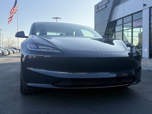 Used 2025 Tesla Model 3 Long Range image 26