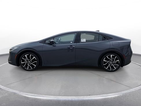 New 2026 Toyota Prius Plug-In Hybrid FWD image 5