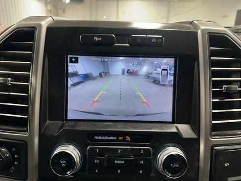 Used 2018 Ford F150 Platinum image 27