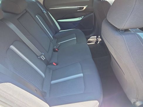 Used 2025 Hyundai Sonata SEL FWD image 16