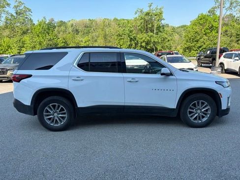 Used 2022 Chevrolet Traverse LT AWD/4WD image 6