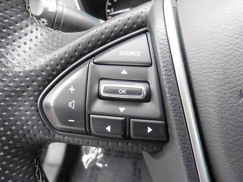 Used 2023 Nissan Maxima SL FWD image 7