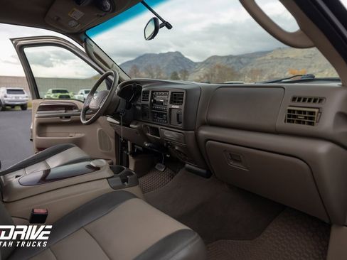 Used 2004 Ford Excursion Eddie Bauer image 13