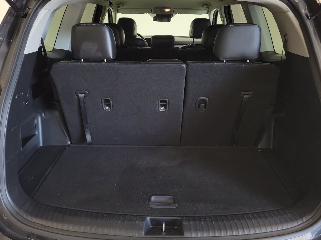 Used 2024 Kia Telluride LX FWD image 23