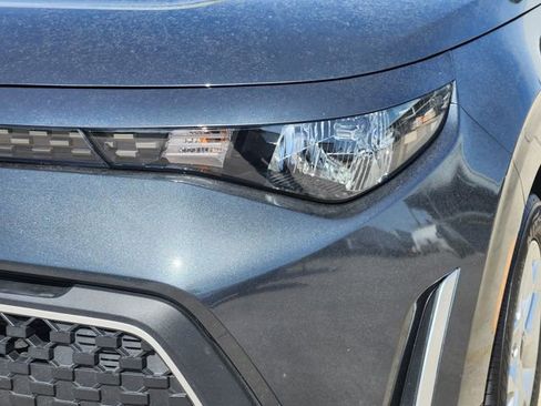 Used 2025 Kia Soul LX FWD image 9