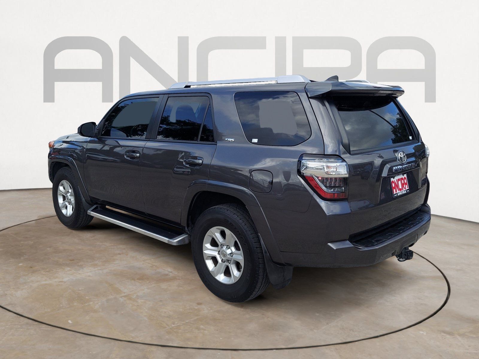 Used 2018 Toyota 4Runner SR5 RWD image 8