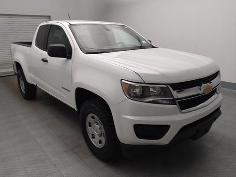 Used 2019 Chevrolet Colorado W/T w/ WT Convenience Package RWD image 13