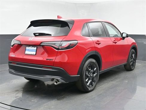 Used 2025 Honda HR-V Sport image 10