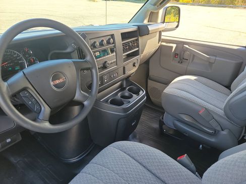 New 2025 GMC Savana 3500 w/ Power Convenience Package image 18