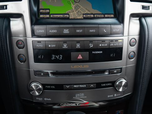 Used 2014 Lexus LX 570 4WD image 35