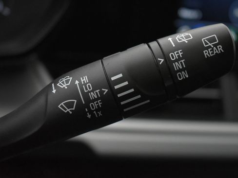 Used 2025 Chevrolet Trax LS image 22