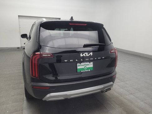 Used 2022 Kia Telluride EX w/ EX Premium Package FWD image 6