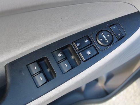 Used 2018 Hyundai Tucson SEL image 11