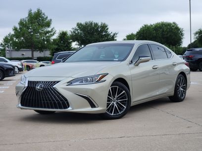 Used 2025 Lexus ES 300h w/ Premium Package