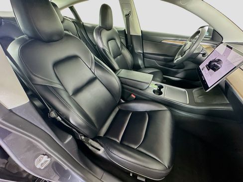 Used 2023 Tesla Model 3 Standard Range RWD image 29