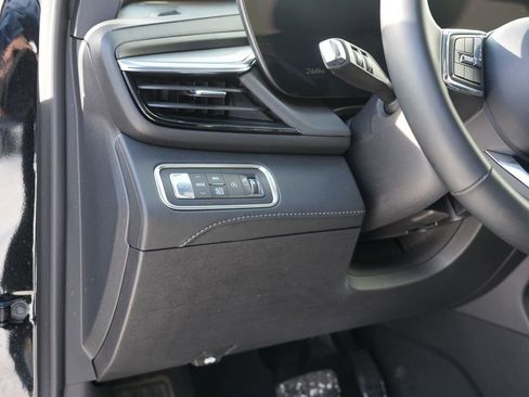 Used 2025 Buick Enclave Preferred image 16