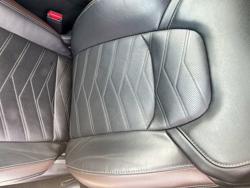 Used 2023 Nissan Pathfinder Platinum w/ Cargo Package FWD image 18