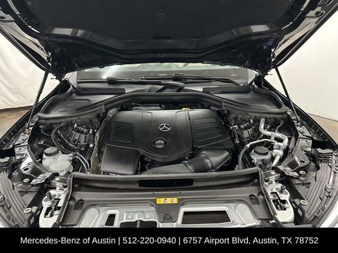 Used 2025 Mercedes-Benz GLC 300 image 31