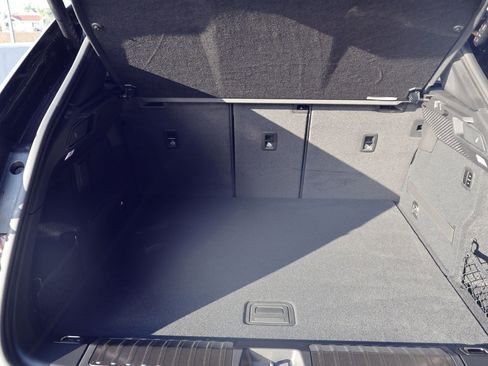 New 2025 Porsche Macan 4 Electric image 22