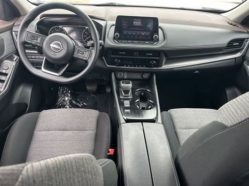 Used 2023 Nissan Rogue SV image 17