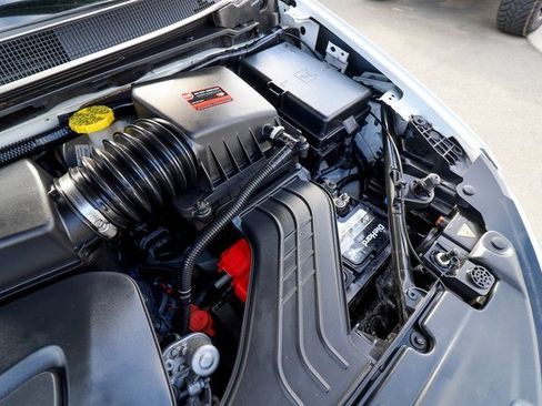 Used 2020 Chrysler Pacifica Limited w/ Tire & Wheel Group image 33