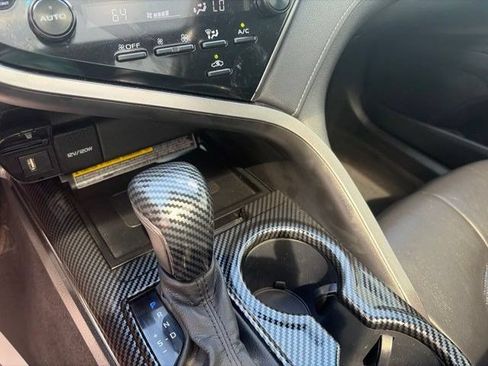 Used 2020 Toyota Camry XSE FWD image 23