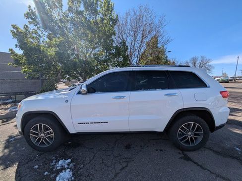 Used 2018 Jeep Grand Cherokee Limited AWD/4WD image 8